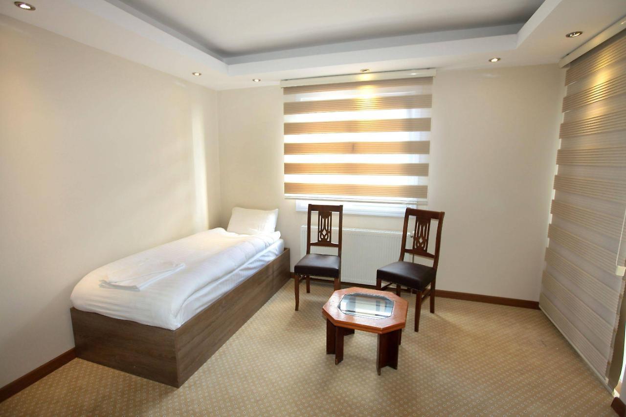 Ny World Hotel Istanbul Exterior photo