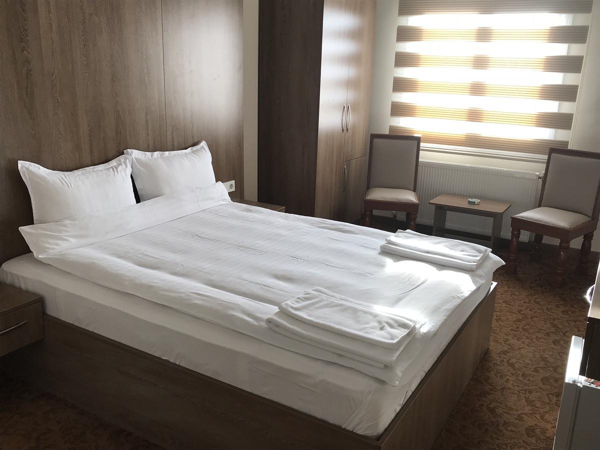 Ny World Hotel Istanbul Exterior photo